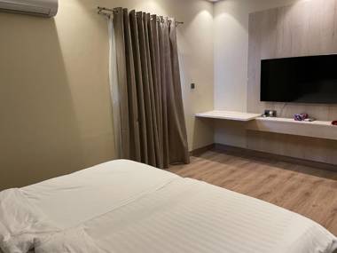 Hamsun Suites ( Nursery Shahra e Faisal )