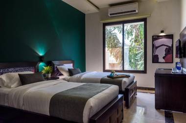 LOKAL Rooms x Shahrah-e-Faisal (PECHS)