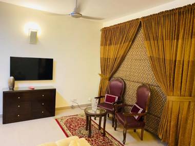 Royal Two Bed Luxury Apartment Gulberg