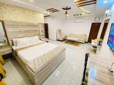 Neshaz Hotel & Suites