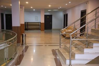 Crown Inn Hotel Multan