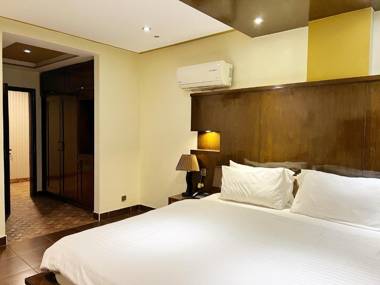 Bling Hotel International