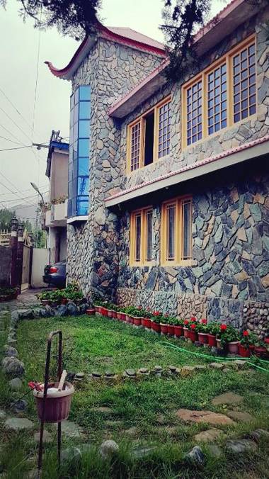 Sehrish Guest House Skardu