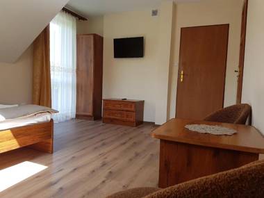 Noclegi Nad Jeziorem Myczkowieckim