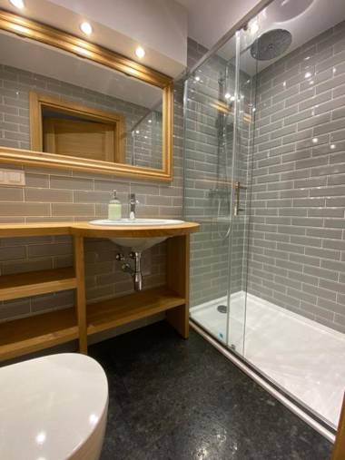 Apartament Zdrojowa z tarasem i ogrodem