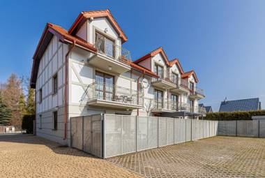 Seaside Apartments by Renters