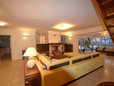 Tasteful villa on the Polish coast in beautiful nature. Lovely garden sauna