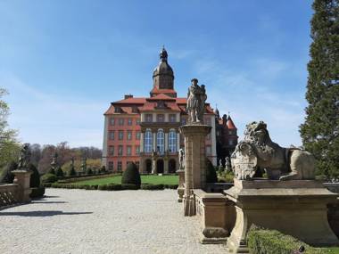 Hotel Przy Oślej Bramie - Zamek Książ