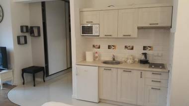 Piękna Apartments White