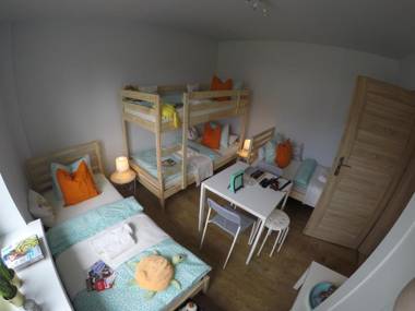 Dobranocka - pokoje i całoroczne domki blisko Energylandii