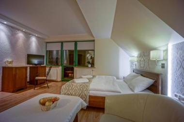 Jawor Pokoje i Apartamenty