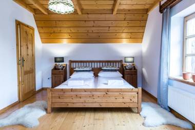 udanypobyt Dom Z Ogrodem