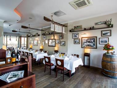 About Art Apartments