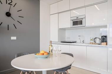 RentPlanet - Apartamenty Sky Tower