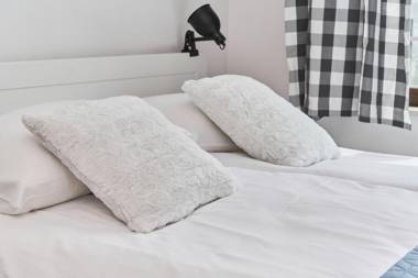 Apartments Odra Tower Wrocław by Renters