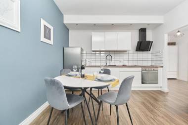 Apartments Odra Tower Wrocław by Renters