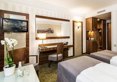 Hotel Lord - Warsaw Airport