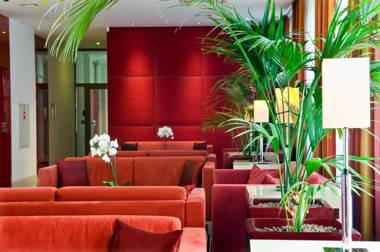 Mamaison Residence Diana