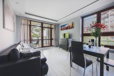 P&O Serviced Apartments FABRYCZNA