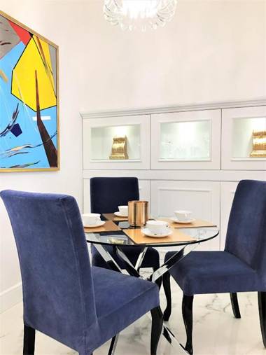 Luxury Apartments MONDRIAN Market Square II