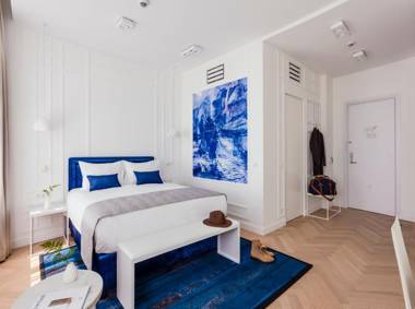 Hotel Indigo Warsaw Nowy Świat an IHG Hotel