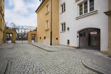 Warsaw Old Town Apartments by Renters