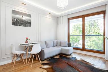 Apartments Warsaw Grzybowska by Renters