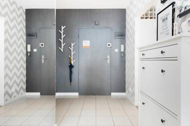 Apartments Warsaw Żelazna by Renters