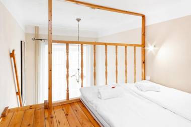 Apartments Warsaw Świętojańska by Renters