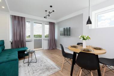 Metro Marymont Apartments by Renters