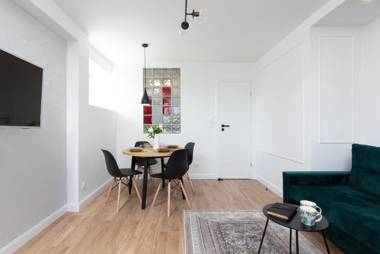 Metro Marymont Apartments by Renters