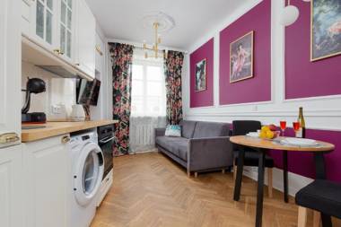Apartament przy Placu Zamkowym by Renters