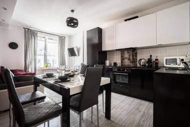 oompH Warsaw Central Premium Apartments