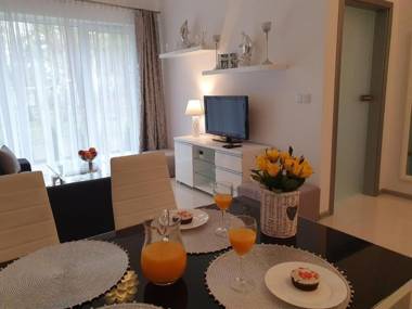 DWIE SOSNY Apartamenty przy plaży - 365PAM