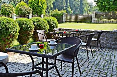 Poduszka Villa Grace - wypoczynek bez dzieci