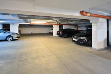 Apartamenty na Wyspie - Villa Mistral - Apartamenty z sypialnią i parkingiem