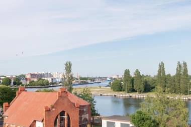 Riverside Apartments by Renters