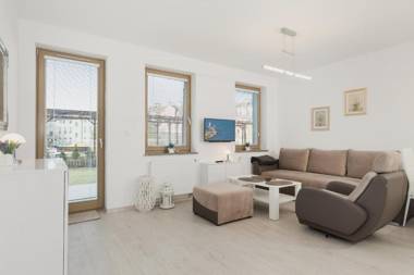 Wind Rose Quarter Apartments by Renters