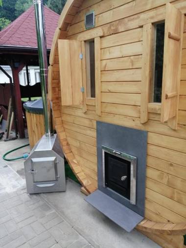 ENKLAWA NAD KWISĄ [APARTAMENT 1]