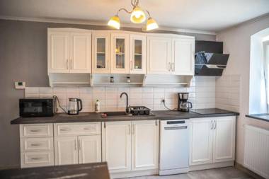 ENKLAWA NAD KWISĄ [APARTAMENT 2]