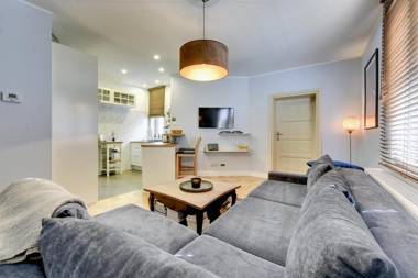 Lion Apartments MEWA