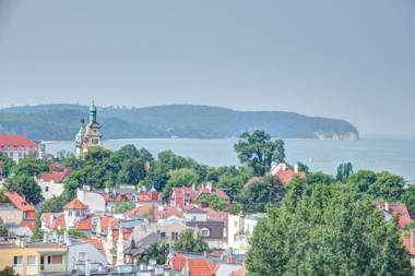 Dom & House - Level Eleven Apartment with Sea View
