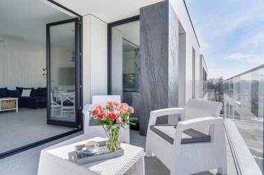 Lion Apartments - Blue Marina (Okrzei Residence)