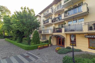 Grand Apartments - Patio Mare Apartments