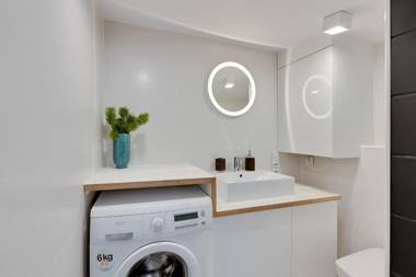 Grand Apartments - City Centre Apartment