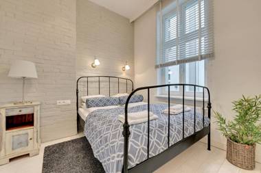 Lion Apartments - Scandi Love III