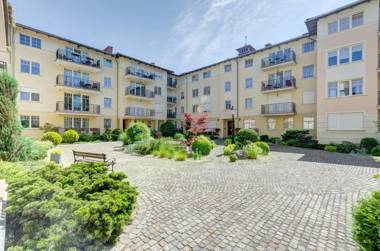 3 City Apartments - Patio Mare