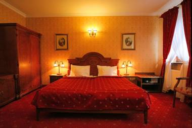 Hotel Sarmata Zespół Dworski