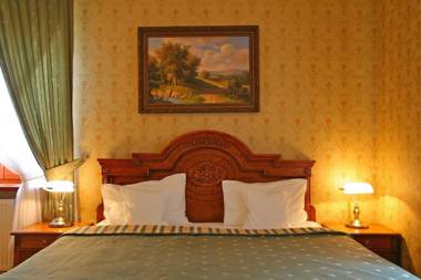 Hotel Sarmata Zespół Dworski