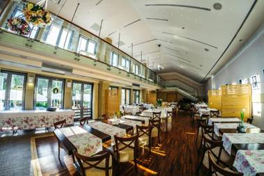 Ośrodek Szkoleniowo-Wypoczynkowy "Stodoły"